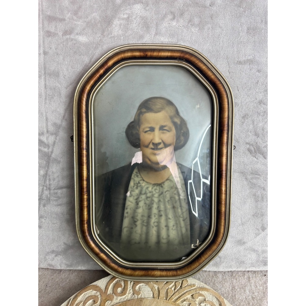 Antique Bubble Glass Portrait Oval Wood Frame Convex Glass Victorian Woman 19in